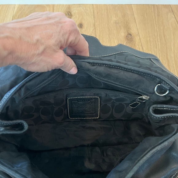 Coach Purse - Picture 6 of 9